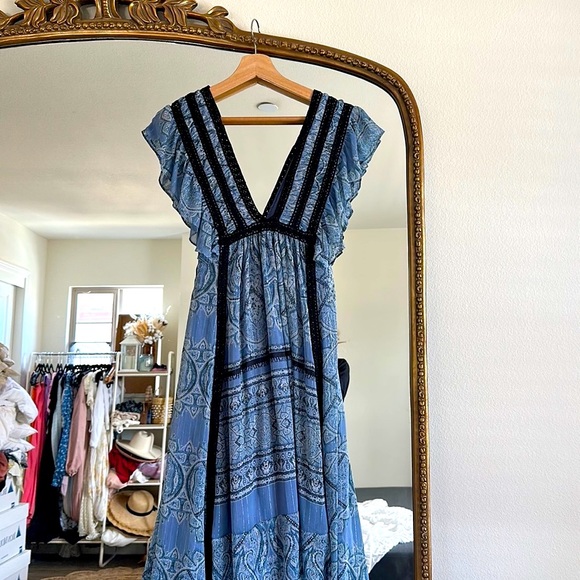 Free People Dresses & Skirts - Free People XS blue flowy maxi flutter sleeve dress women